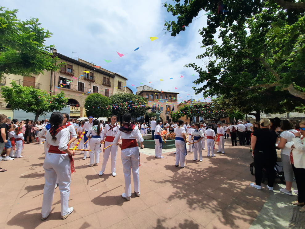 En el día de San Medardo la localidad disfrutó de su folclore con el Balls dels Palitroc o la Pastorada