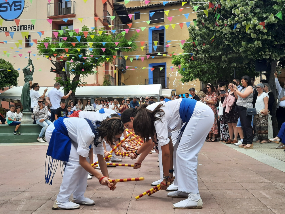 En el día de San Medardo la localidad disfrutó de su folclore con el Balls dels Palitroc o la Pastorada