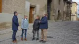 Sarasa, Salazar, Gerbás y Romance en la puerta del Ayuntamiento de Huesca.