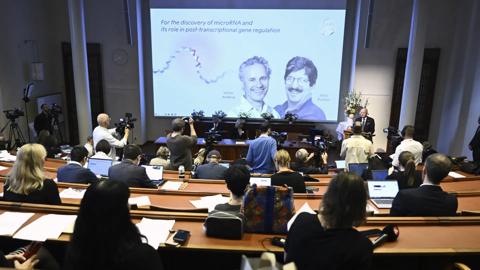 Victor Ambros y Gary Ruvkun, Nobel de Medicina 2024