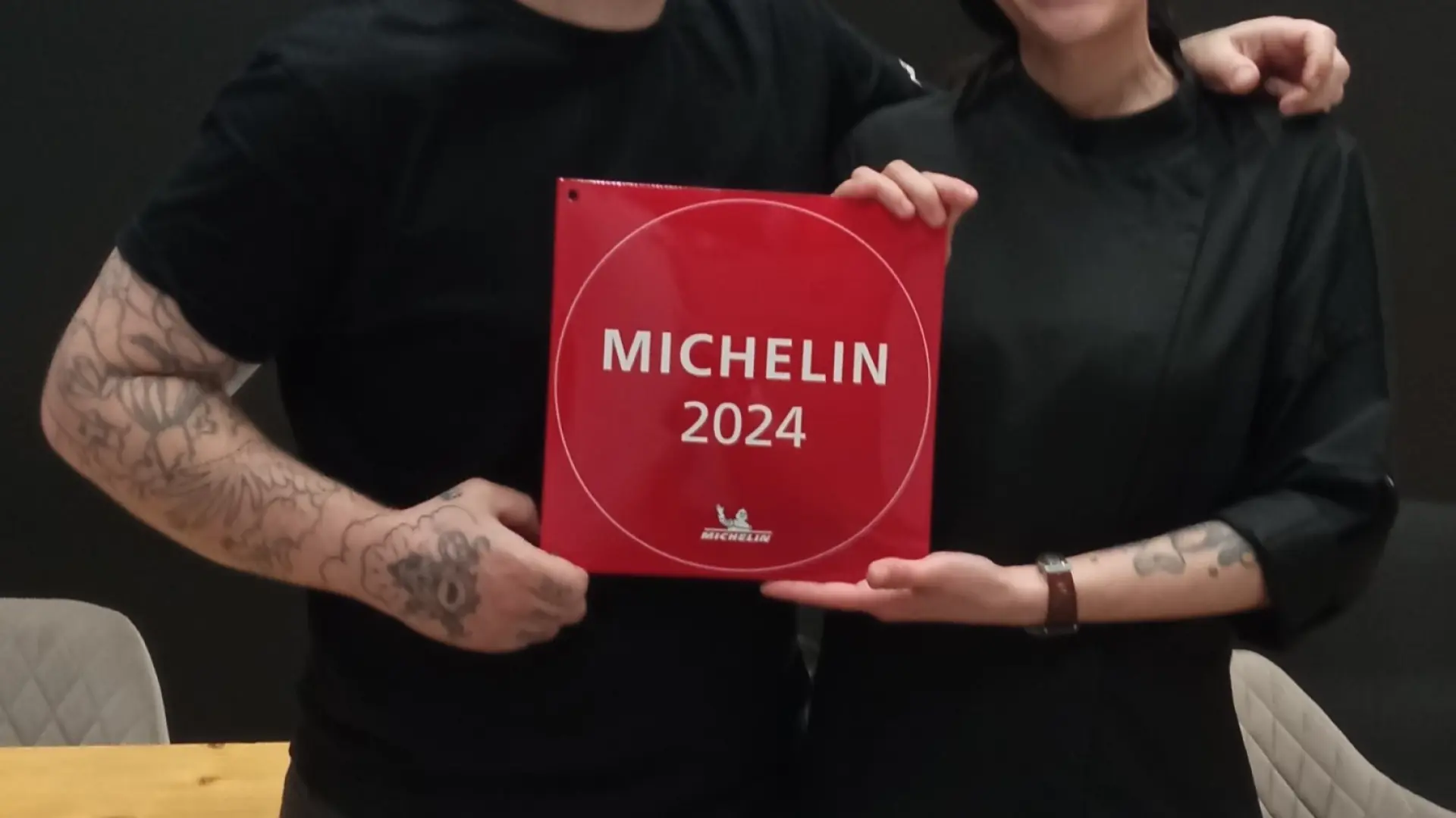 La Oveja Negra recibe la distinción Bib Gourmand 2025 en la gala Michelin