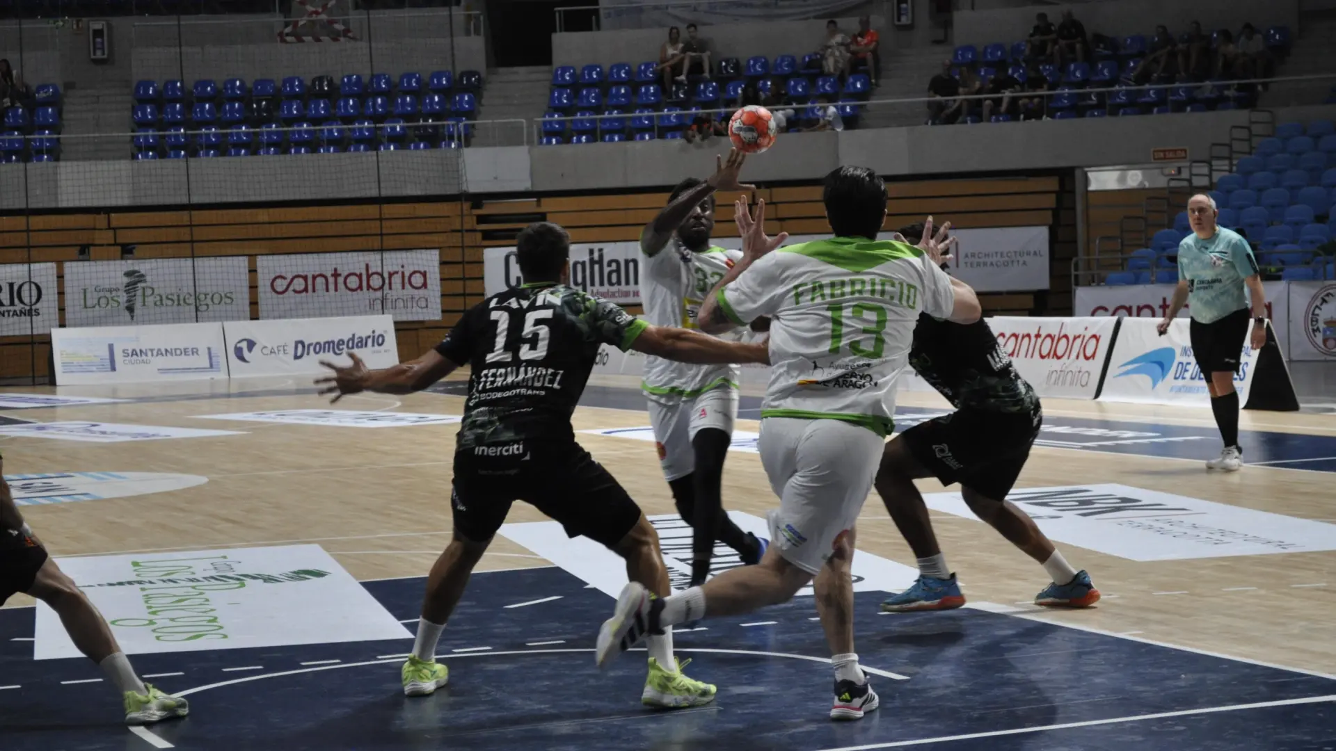 Bada Huesca inauguruje sezon piłki ręcznej turniejem triangularnym w Palacio de Deportes