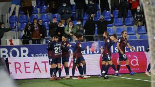 El Huesca recibe al Valladolid en el Alcoraz.