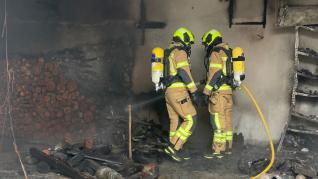 Incendio en un almacén de leña de San Lorenzo del Flumen.