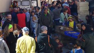 Ambiente en las calles de Noales con motivo de la celebración de la Feria de la Trobada.