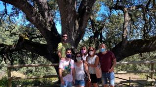 La vida bajo la carrasca de Lecina más allá de las brujas, pero con magia