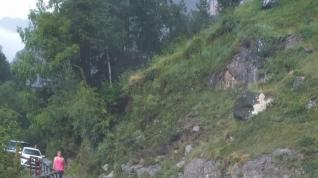 Imagen del desprendimiento registrado en el acceso al valle de Bujaruelo.