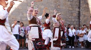 Pasacalles del Festival Folklórico de los Pirineos