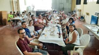 Vecinos de Lascasas celebran las fiestas con una comida  popular durante la pasada edición.
