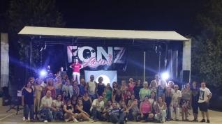 Foto de familia de los participantes.
