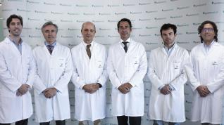 De izda. a dcha., doctores Martín Puzo, José Manuel Larrosa, Luis Pablo, Vicente Polo, Carlos Isanta y Ramón Fernández Quispe.
