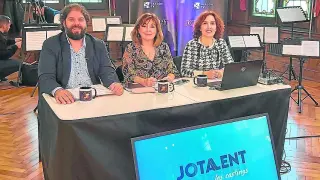 Sergio Aso, Mafer Jiménez y Arantxa Urzay, en el casting en la Casa de la Música de Huesca.