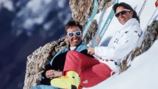 Dos esquiadores forman parte de la sesión promocional.