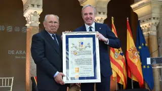 El presidente del Ejecutivo autonómico, Jorge Azcón y el expresidente de Riegos del Alto Aragón, César Trillo