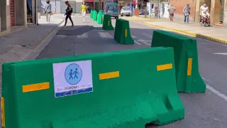 El Ayuntamiento de Monzón acota tres zonas más para peatones y bicis