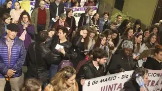 Manifestación feminista el 8 de marzo de 2017 por las calles de la ciudad, germen de la histórica ola feminista.