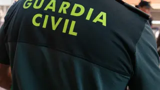 La Guardia Civil inició la investigación tras un control rutinario en el local de Garrapinillos.