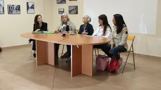 De izquierda a derecha: Ana Carmen Ruiz, María Jesús Agustín, Herminia Ballestin, Adela Mara Alfaro y Mariella Araujo.