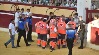 Primera suelta de vaquillas en la plaza de toros de Huesca