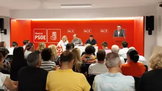 FernandoSabés se dirige a los asistentes al Comité Provincial del PSOE.