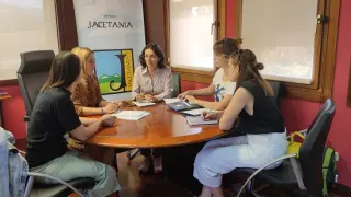 Reunión entre Jacetania y AMPA de la Escuela infantil.
