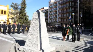 Izado de bandera en la plaza Unidad Nacional