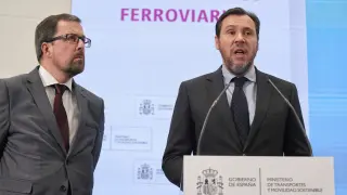 El presidente de Renfe, Raül Blanco y el ministro de Transportes y Movilidad Sostenible, Óscar Puente