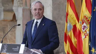 El presidente de la Comunidad autónoma de Aragón Jorge Azcón, durante la celebración del Día de la Comunidad de Aragón, este martes en el Palacio Aljafería en Zaragoza