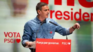 Sánchez participa en la elecciones catalanas.
