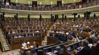Votaciones durante el pleno del Congreso que aprueba definitivamente la ley de amnistía, promovida por el Gobierno con el apoyo de sus socios