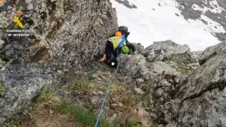 Rescate de un escalador en la cara sur del Pico Gran Facha.