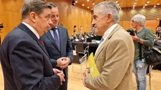 Ángel Samper con el ministro Luis Planas previo al inicio de la Conferencia Sectorial de Agricultura y Desarrollo Rural.
