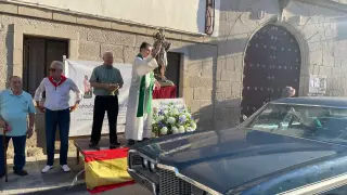 Más de 120 vehículos participan en la bendición de San Cristóbal de Graus