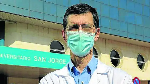 José Puzo, jefe del servicio de Bioquímica del Hospital Universitario San Jorge