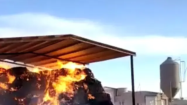 Incendio en un pajar de Belver de Cinca.