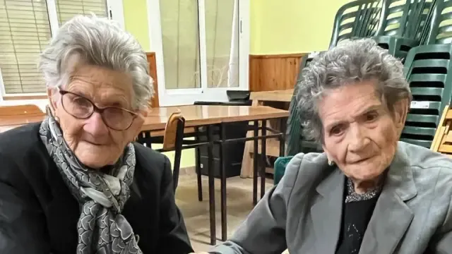 Antonia acaba de cumplir 100 años y Josefa tiene 103.