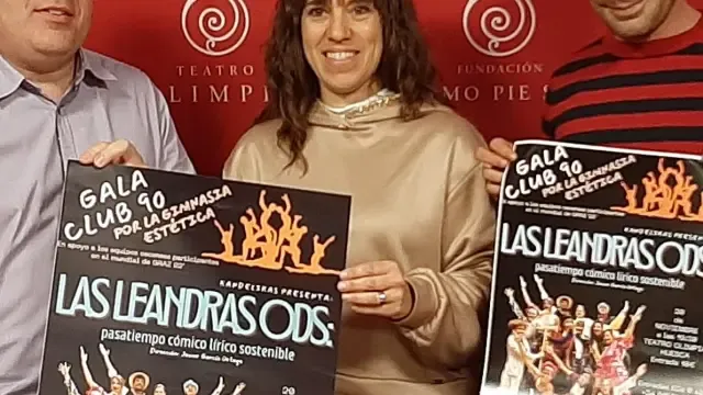 Piedrafita, Lanuza y García, con el cartel de la gala de este domingo.