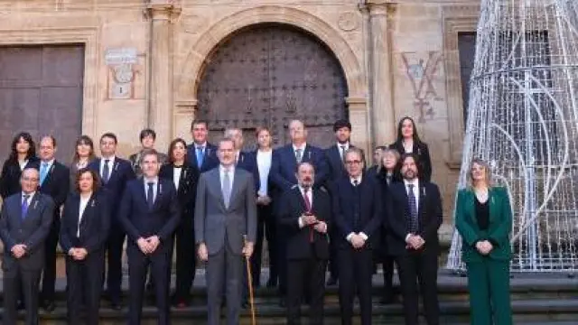 El Rey Felipe VI ha presidido en Alcañiz el acto de conmemoración del 50 aniversario de la Uned.
