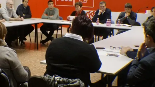 Asistentes a la reunión de la Comisión Ejecutiva del PSOE Alto Aragón.