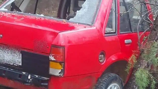 Imagen del vehículo sustraído que apareció en el barranco de Riglos.