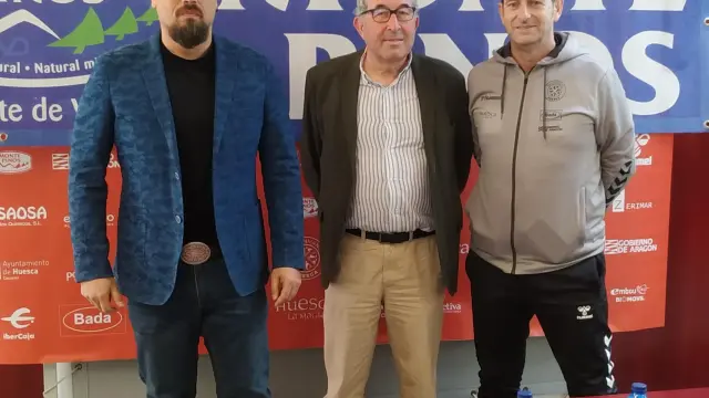 Daniel González, Jordi Cabanillas y José Nolasco, ayer en el Palacio de Deportes.
