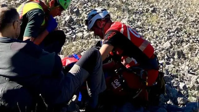 Rescate de este sábado de un montañero accidentado en Saravillo.