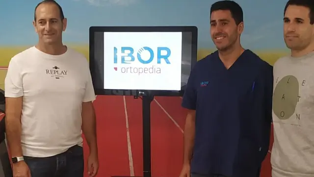 José Nolasco, Martín Blecua y Adriá Pérez, ayer en Ibor Ortopedia.