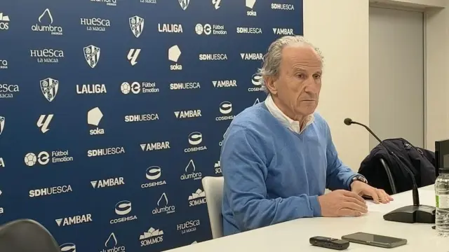 José Antonio Martín Petón durante la rueda de prensa en la que ha anunciado que abandona la Fundación Alcoraz.