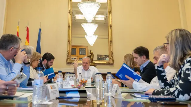 Reunión de trabajo del Gobierno de Aragón durante la jornada de ayer.