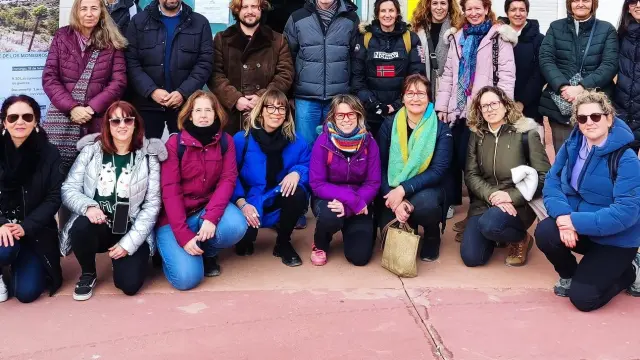 Informadores turísticos durante su visita al Centro de Interpretación de la Guerra Civil en Aragón, en Robres.
