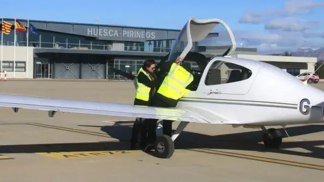 Los vuelos en el aeropuerto Huesca Pirineos aumentaron en el último mes con los pilotos libios