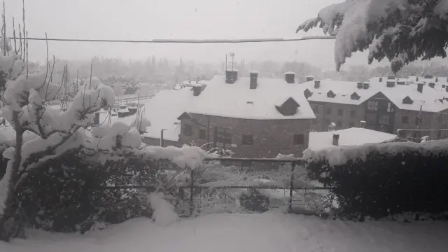 La tormenta de nieve afecta a unos 1.500 alumnos de la provincia de Huesca