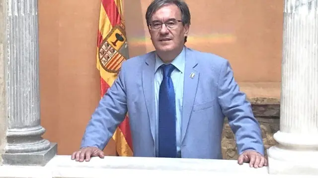 El Justicia de Aragón pide la revisión de los casos de familias que se quedaron sin beca de comedor