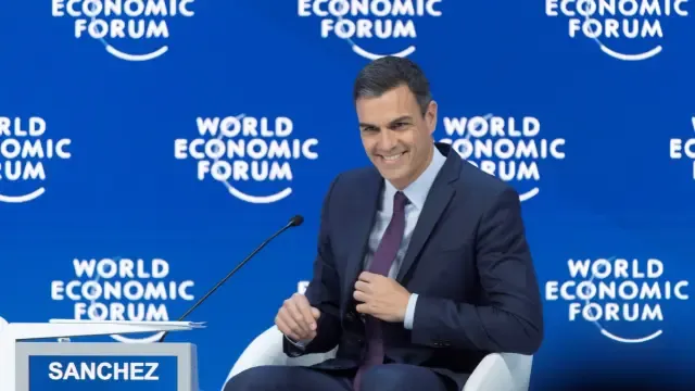 Sánchez llama en Davos a luchar contra las desigualdades